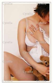 Cyrella - Femme bi Libertine échangiste - Ozoir-la-Ferrière