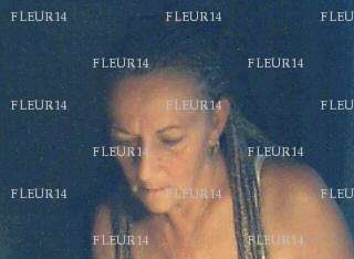 FLEUR14 - Femme échangiste - Marseille