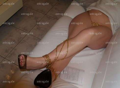 astragale - Couple BDSM - Ainhoa