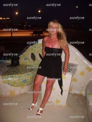 aurelyne - Femme bi Libertine échangiste - Alès