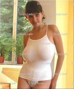 BustyLesb - Femme BDSM - Paris