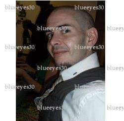 blueeyes30 - Homme échangiste - Nîmes