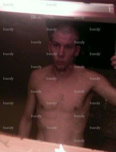 bundy - Homme coquin - Quimper