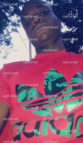 capitaine2 - Homme libertin - La Vraie-Croix