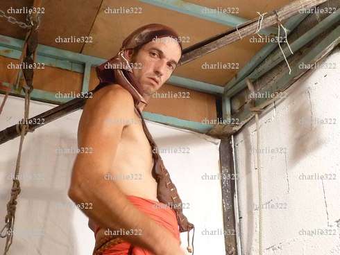 charlie322 - Homme BDSM - Toulouse