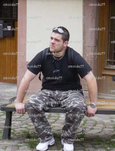 cmoidu77 - Homme BDSM - Saint-Jean-les-Deux-Jumeaux
