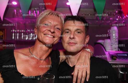 coco1051 - Couple échangiste - Hyères