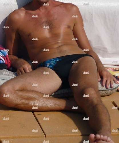 duti - Homme candaulisme - Poussan