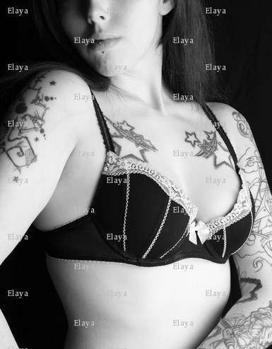 Elaya - Femme bi Libertine BDSM - Montpellier