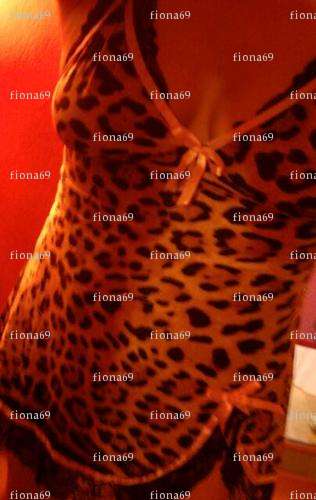 fiona69 - Femme BDSM - Loché