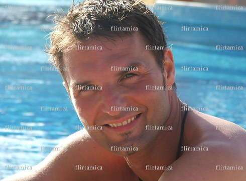 flirtamica - Homme échangiste - Champigny-sur-Marne