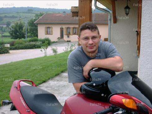 fufu39 - Homme coquin - Bourg-en-Bresse