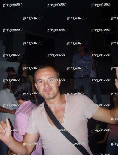 grego06580 - Homme mélangiste - Cannes