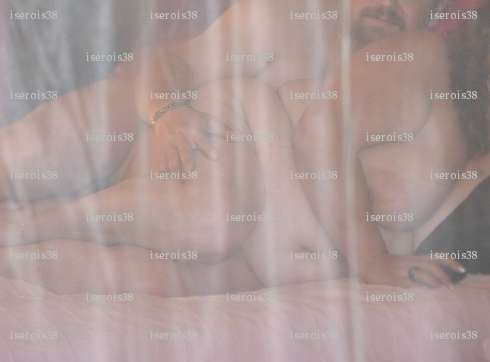 iserois38 - Couple bi BDSM - Grenoble