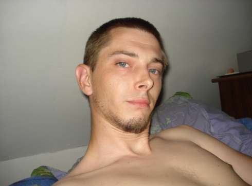 Julien80D9 - Homme échangiste - Amiens
