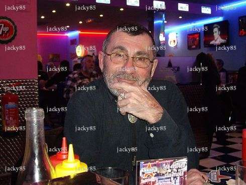 jacky85 - Homme BDSM - Saint-Vite