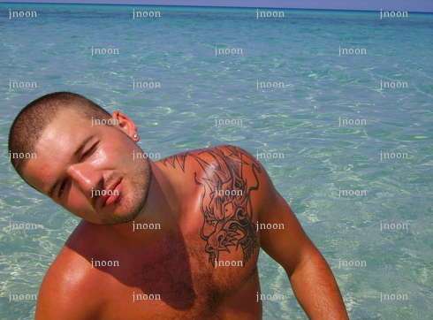 jnoon - Homme candaulisme - Villefranche-sur-Saône