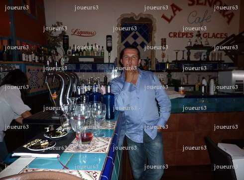 joueur63 - Homme échangiste - Clermont-Ferrand