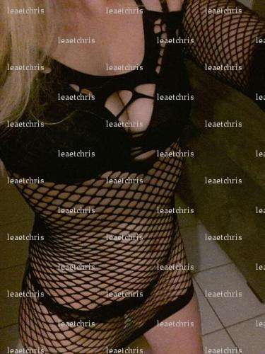 leaetchris - Couple candaulisme - Briey