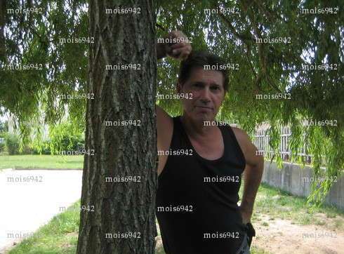 mois6942 - Homme coquin - Montrond-les-Bains