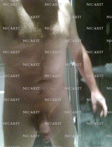NICARET - Homme échangiste - Arles