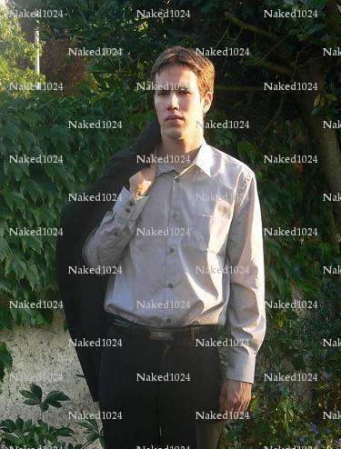 Naked1024 - Homme bi BDSM - Saint-Julien-en-Genevois