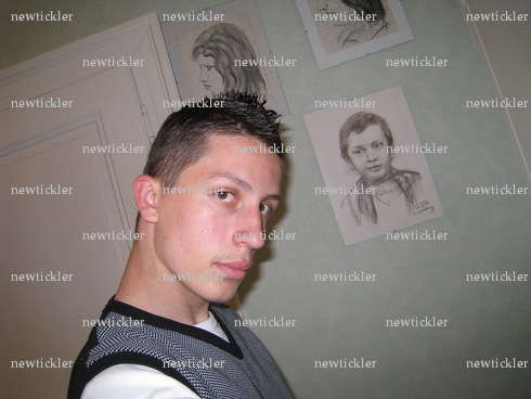 newtickler - Homme BDSM - Thionville