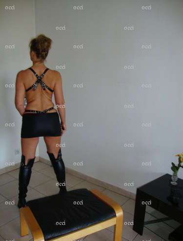 occi - Femme bi Libertine BDSM - Les Angles-sur-Corrèze