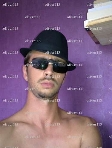 oliver113 - Homme coquin - Revonnas