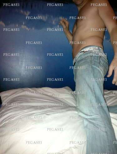 PEGASE1 - Homme coquin - Puteaux