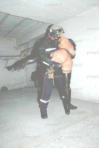 pompier72 - Homme bi BDSM - Le Mans