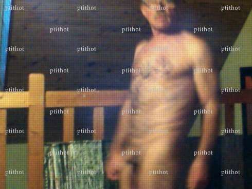 ptithot - Homme bi BDSM - Guiclan