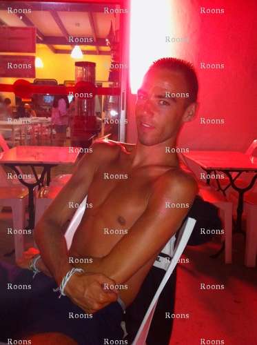 Roons - Homme coquin - Charleville-Mézières
