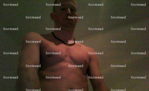 Snoweed - Homme bi échangiste - Salon-de-Provence