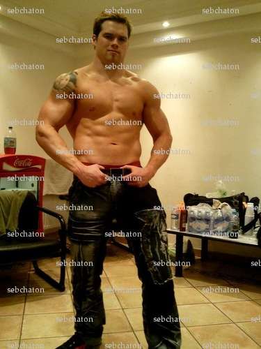 sebchaton - Homme BDSM - Paris