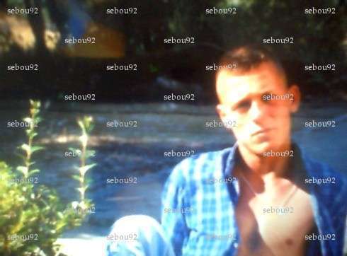sebou92 - Homme bi BDSM - Meudon