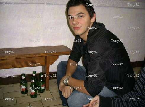 Tony52 - Homme échangiste - Reims