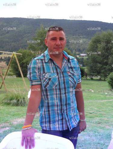 vilain38 - Homme bi BDSM - Voiron