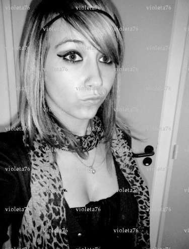 violeta76 - Femme bi Libertine mélangiste - Rouen